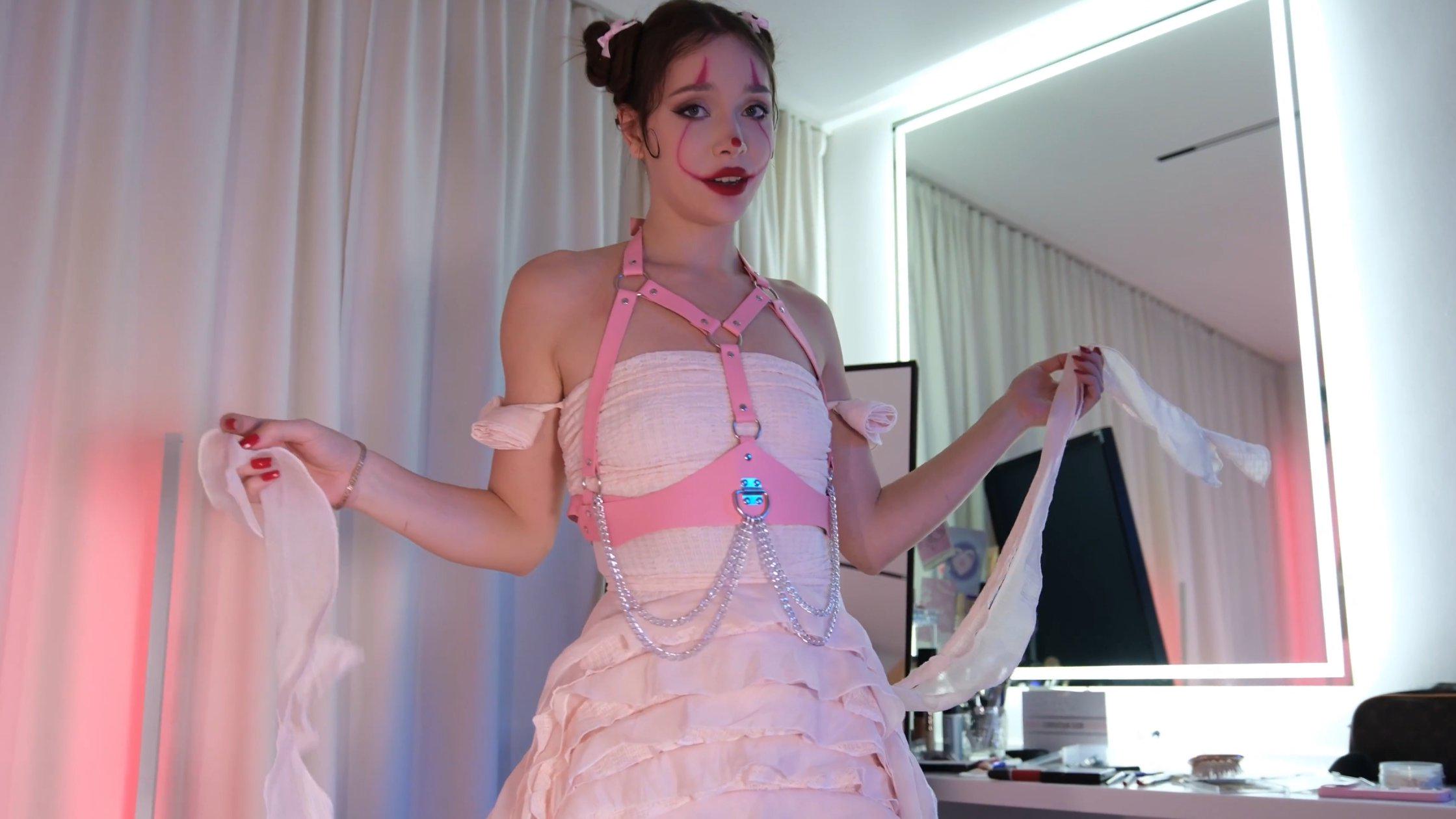 Katekuray Penny Tease Down Here It Gets Wet